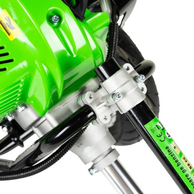 Poza Motocoasa pe benzina cu roti Micul Fermier MF-MC1025-G01, 2.5CP, 52 CC cu 3 accesorii si pornire rapida. Poza 42280