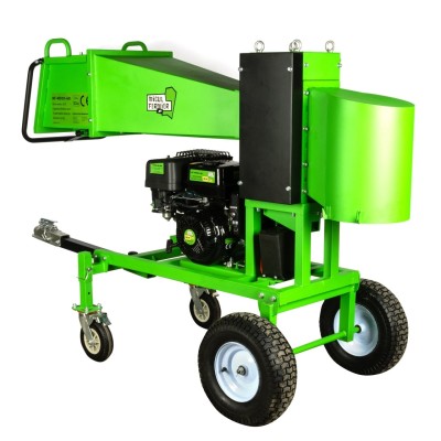 Poza Tocator crengi Micul Fermier MF-MO1011-G01, motor benzina 18CP, diametru maxim taiere 120mm, cu carlig de remorcare, pentru brichete. Poza 43871