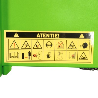 Poza Tocator crengi Micul Fermier MF-MO1011-G01, motor benzina 18CP, diametru maxim taiere 120mm, cu carlig de remorcare, pentru brichete. Poza 43888