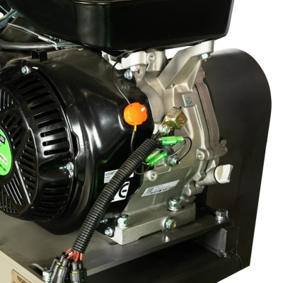 Poza Tocator crengi Micul Fermier MF-MO1010-S001-G01, motor benzina 15 CP, diametru maxim taiere 150 mm, cu carlig de remorcare, pentru rumegus. Poza 43906