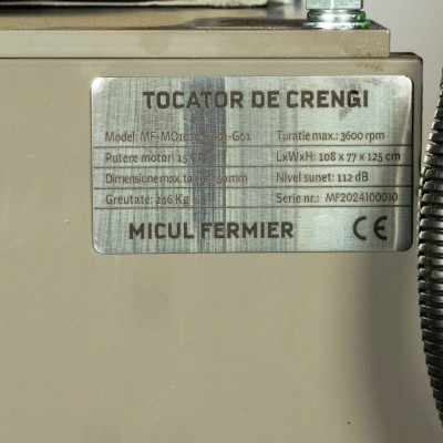 Poza Tocator crengi Micul Fermier MF-MO1010-S001-G01, motor benzina 15 CP, diametru maxim taiere 150 mm, cu carlig de remorcare, pentru rumegus. Poza 43916