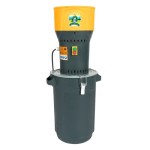 Moara electrica pentru cereale Micul Fermier GF-2451 1kW, cu galeata plastic 25L