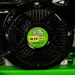 Poza Tocator crengi Micul Fermier MF-MO1011-G01, motor benzina 18CP, diametru maxim taiere 120mm, cu carlig de remorcare, pentru brichete. Poza 43875